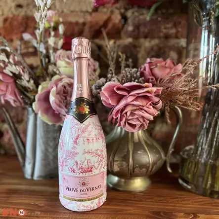 Queens Lounge Whisky and Cocktail Bar Cape Town